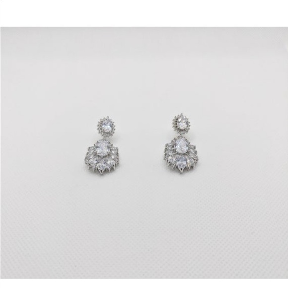 CZ White Gold Plated Water Drop Dangle Earrings. - Picture 2 of 6